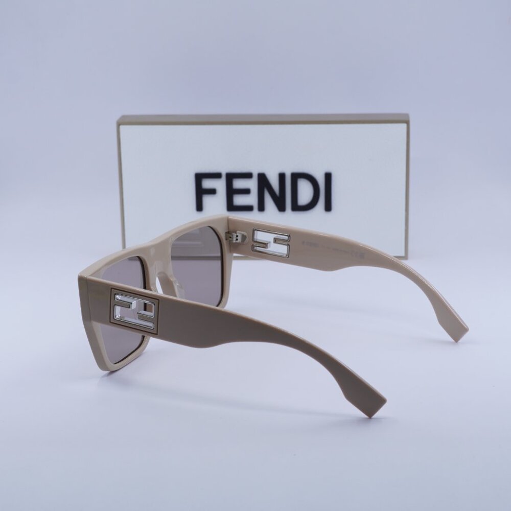 Final Price! Fendi FE40124I 57E Sunglasses - Picture 3 of 8